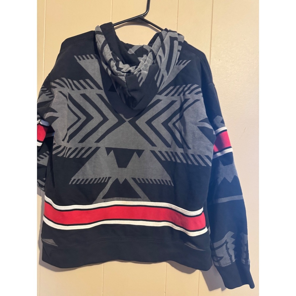Staple Pigeon Chicago Blackhawks Pullover Hoodie Aztec Pattern Mens - Picture 3 of 10